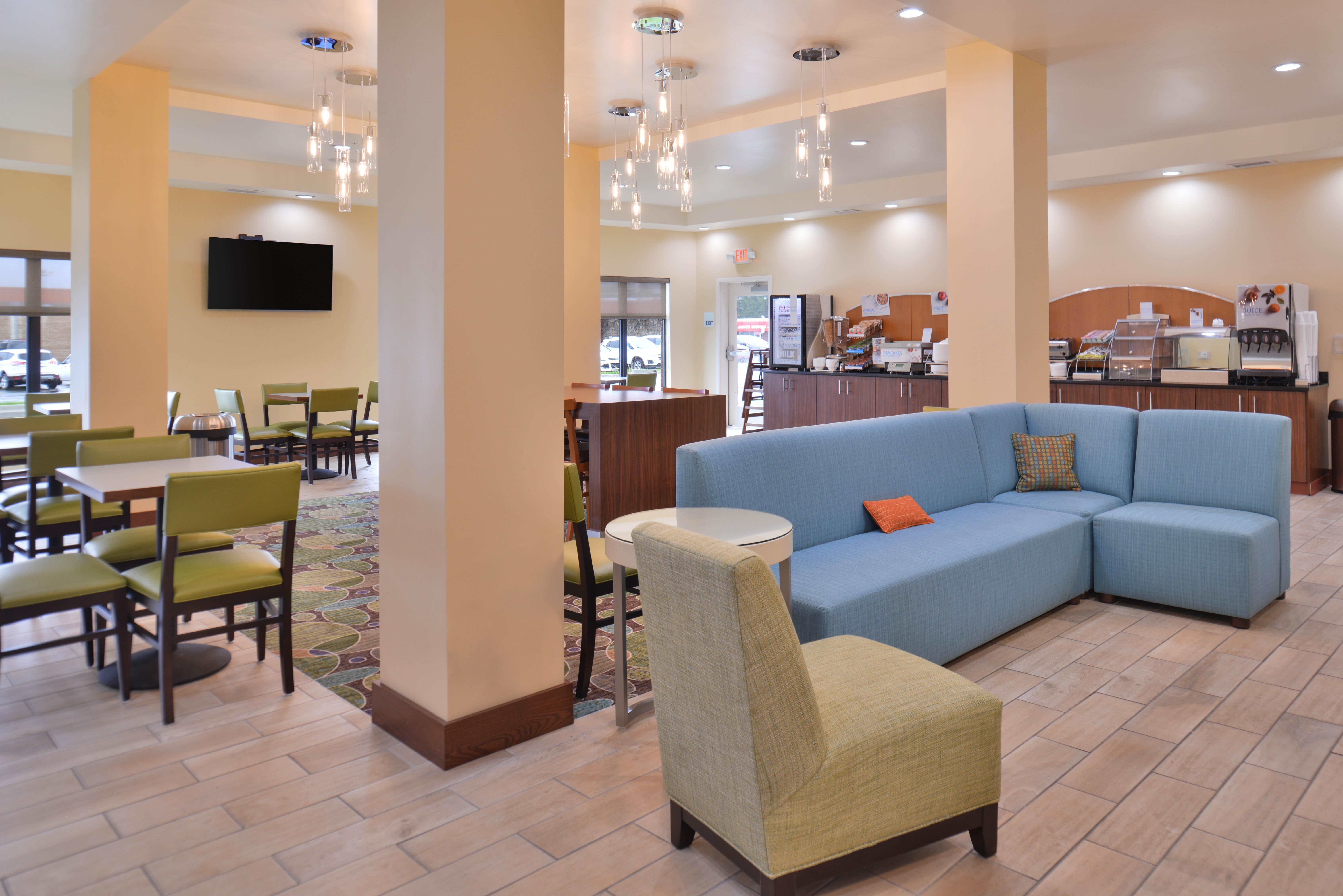 Holiday Inn Express & Suites Dearborn Sw - Detroit Area By Ihg Buitenkant foto